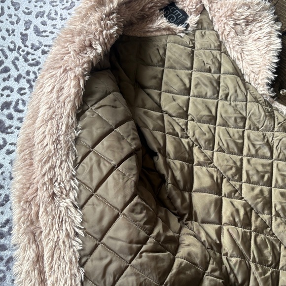 Sage Collective Olive Green Brown Corduroy Jacket with Cream Faux Fur Lining - Picture 5 of 9